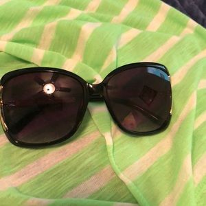 Steve Madden sunglasses